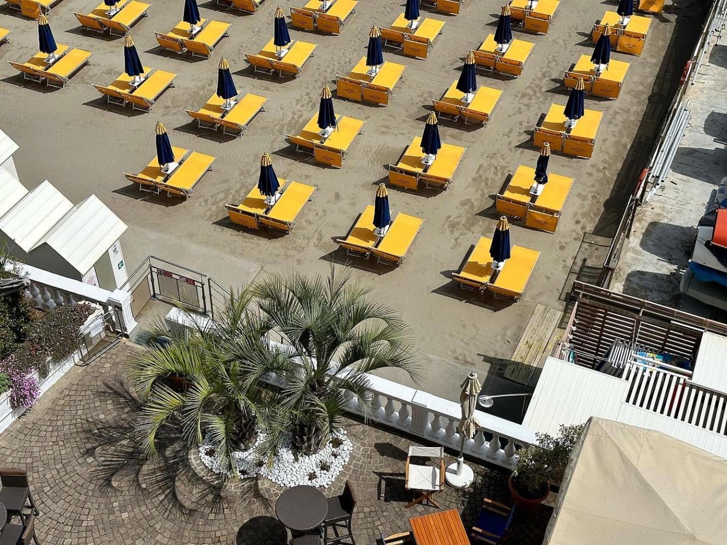 Hotel Golfo E Palme Diano Marina Exterior foto