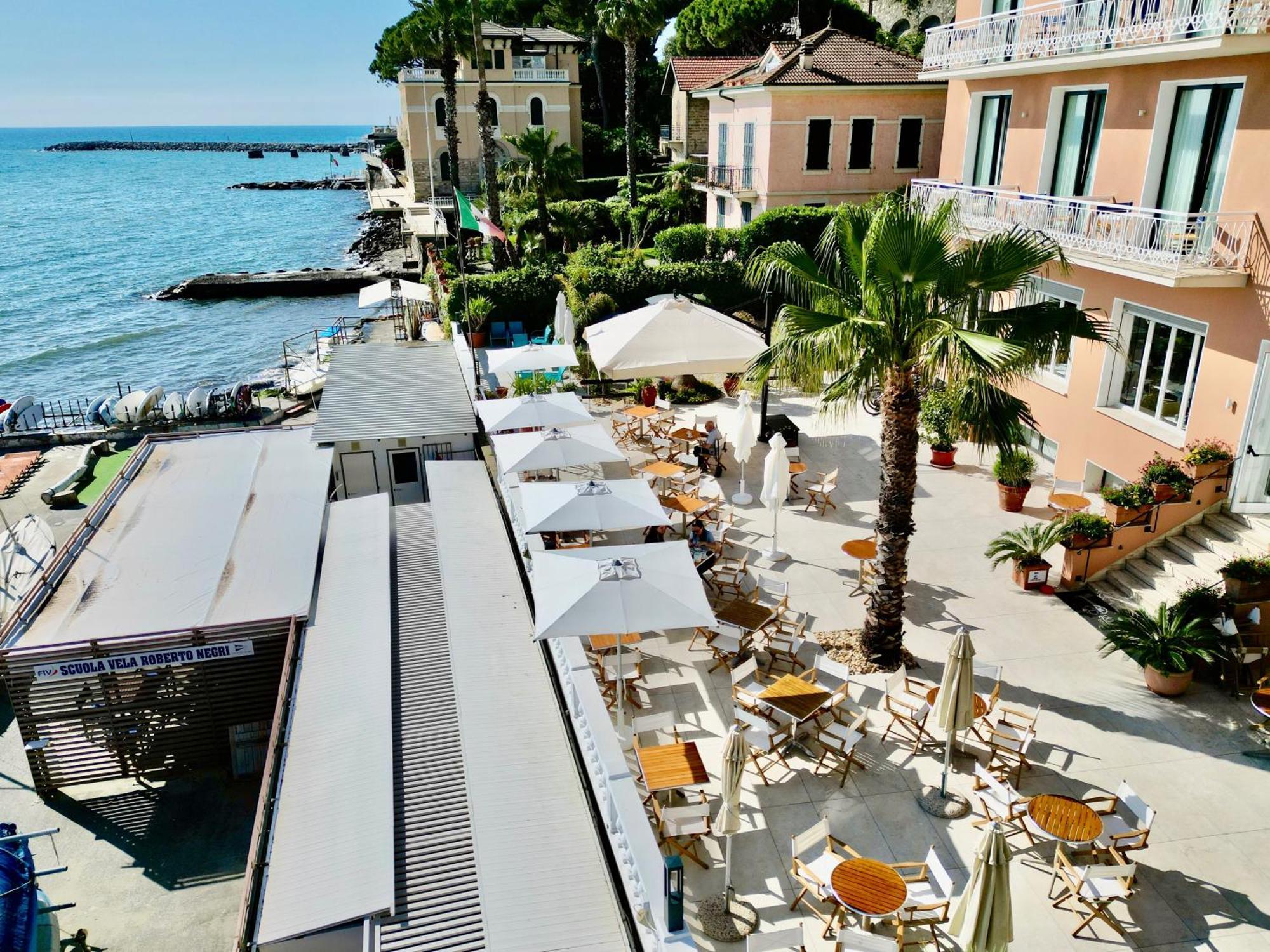 Hotel Golfo E Palme Diano Marina Exterior foto