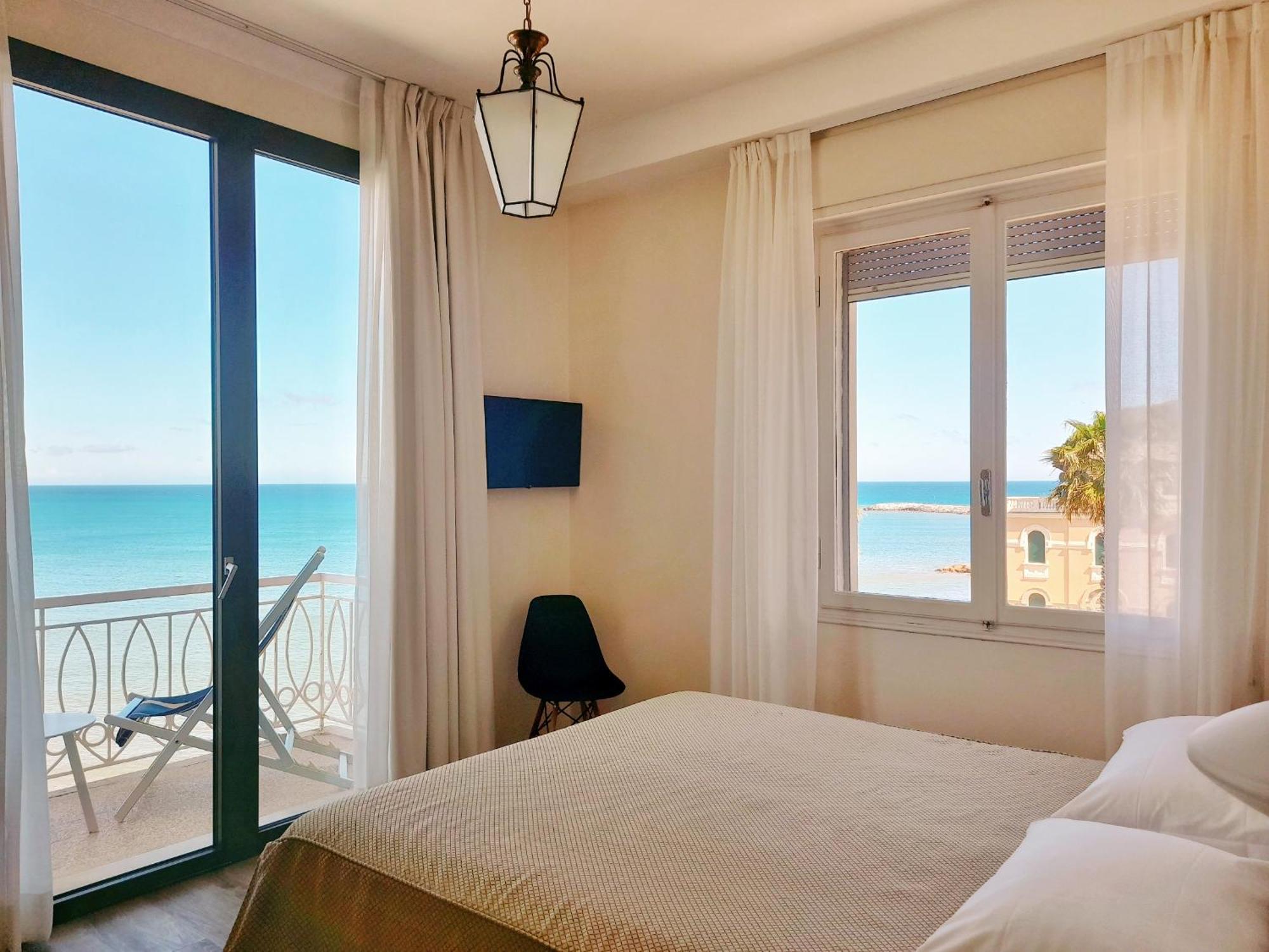 Hotel Golfo E Palme Diano Marina Zimmer foto