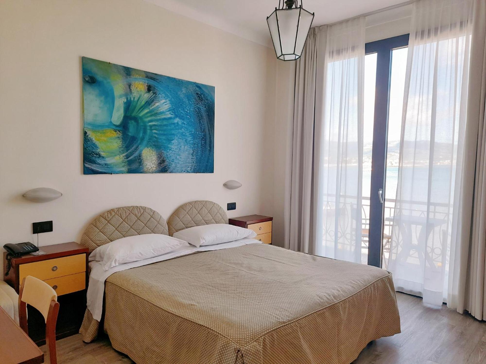 Hotel Golfo E Palme Diano Marina Zimmer foto